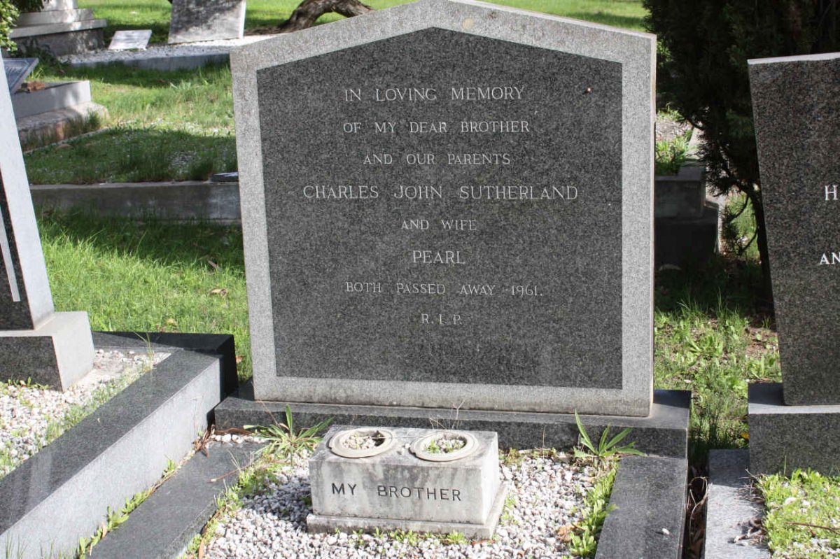 SUTHERLAND Charles John -1961 &amp; Pearl -1961