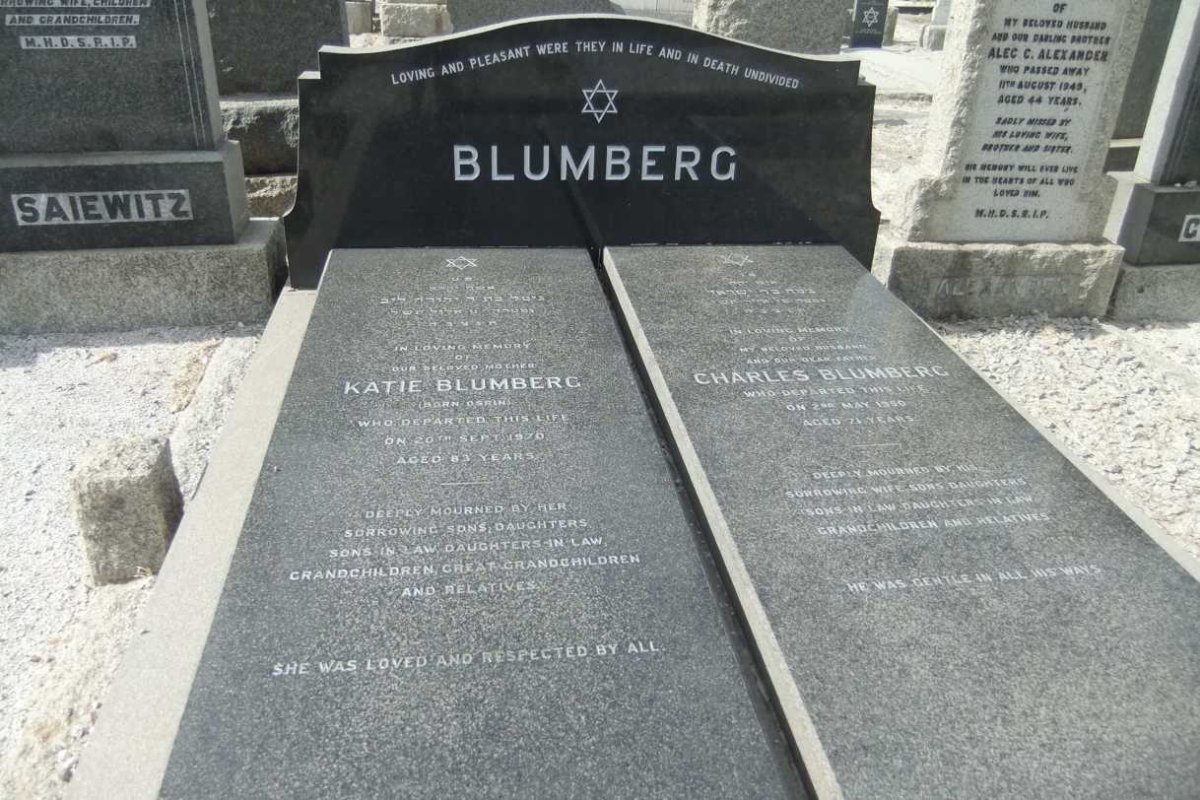 BLUMBERG Charles -1950 &amp; Katie -1970