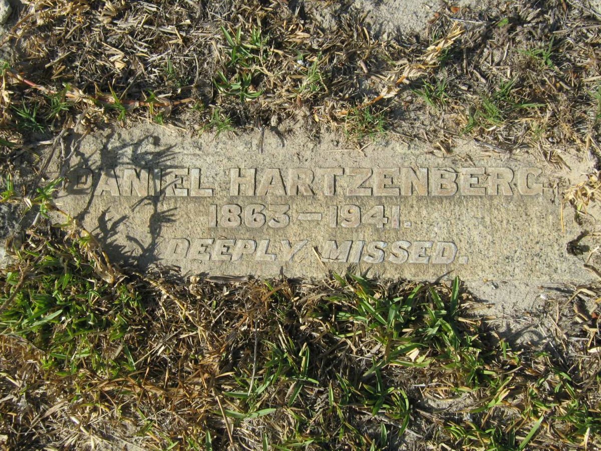 HARTZENBERG Daniel 1863-1941