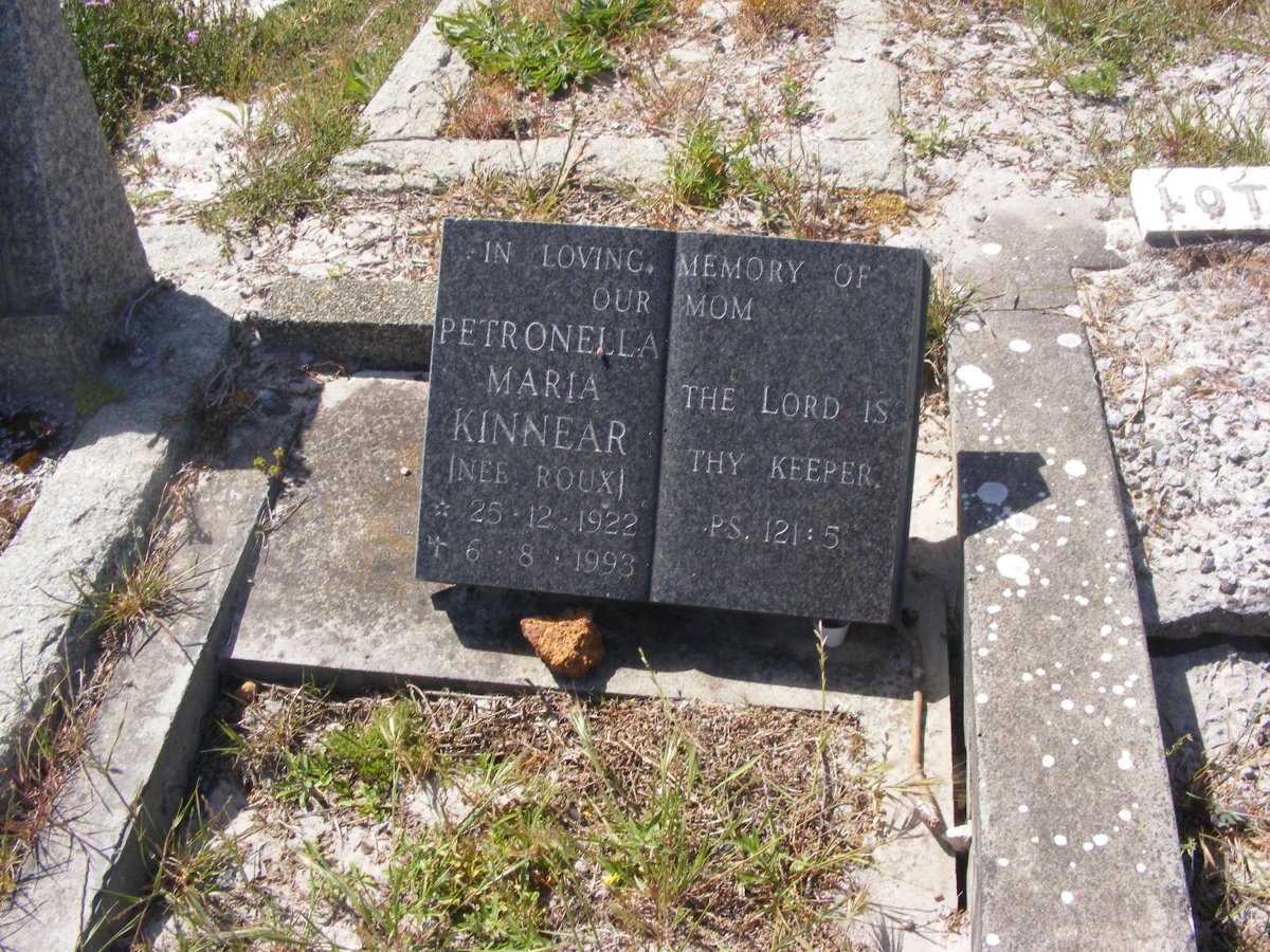 KINNEAR Petronella Maria nee ROUX 1922-1993