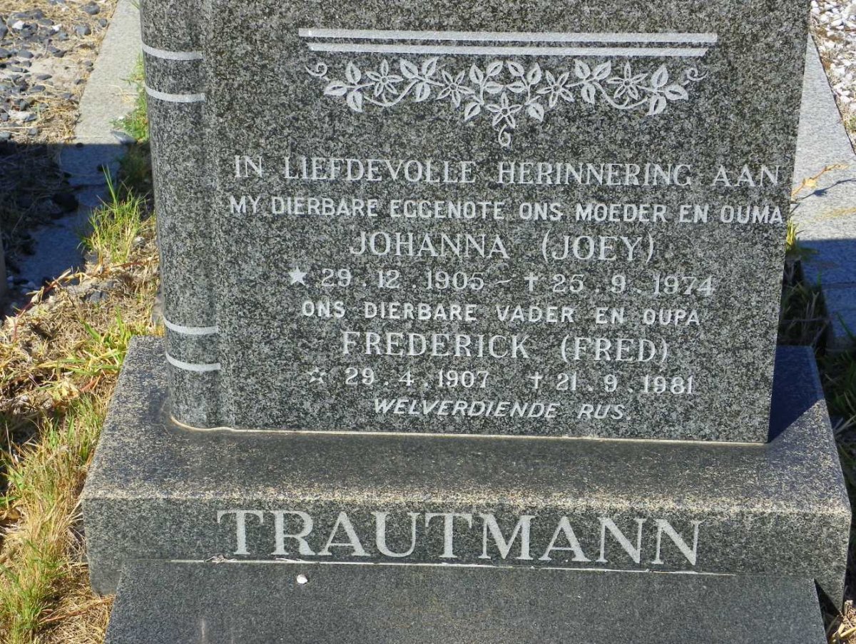 TRAUTMANN Frederick 1907-1981 &amp; Johanna 1905-1974