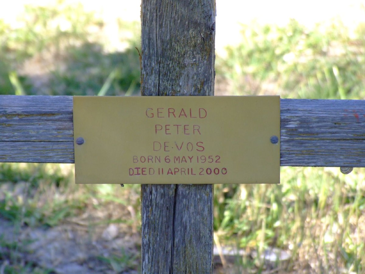 VOS Gerald Peter, de 1952-2000
