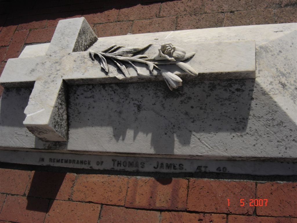 JAMES Thomas