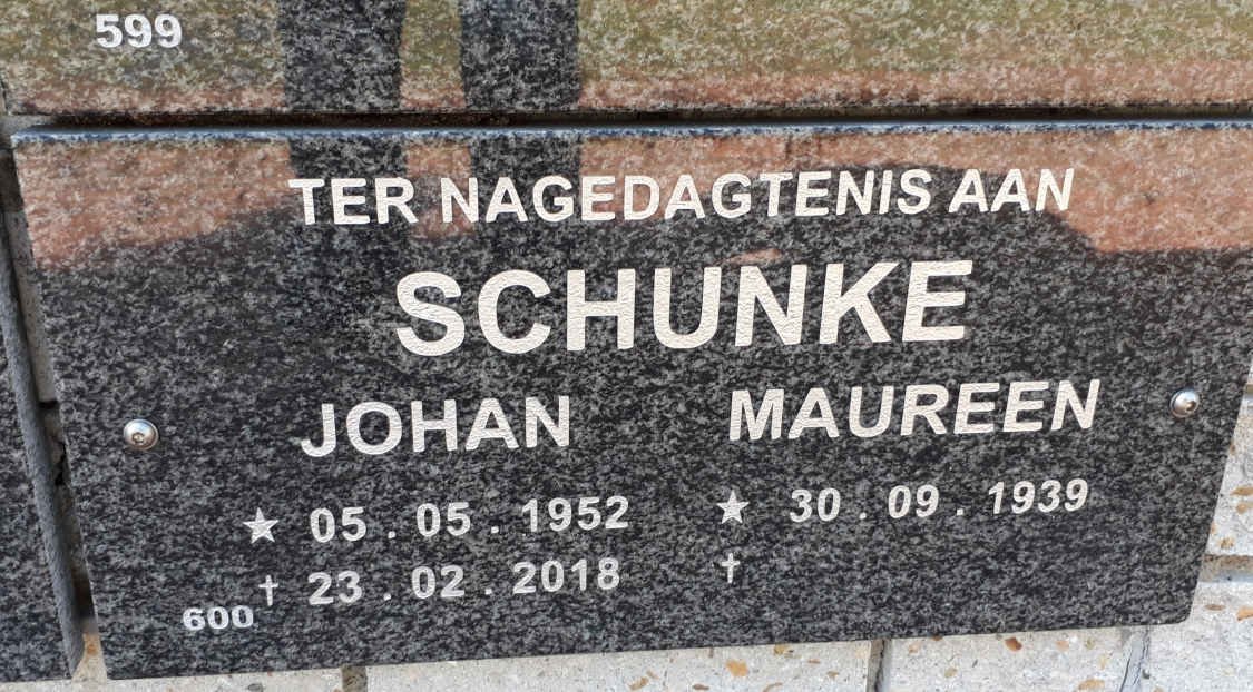 SCHUNKE Johan 1952-2018 &amp; Maureen 1939-