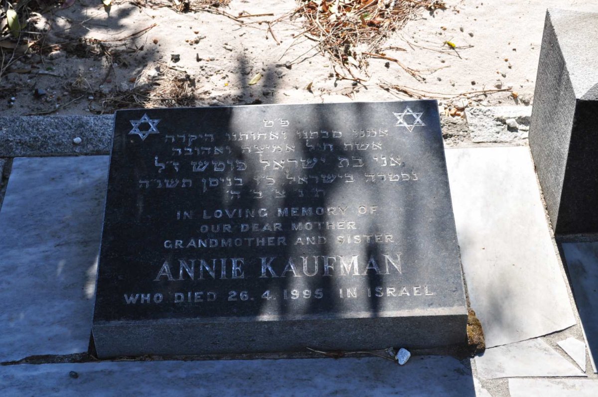KAUFMAN Annie -1995