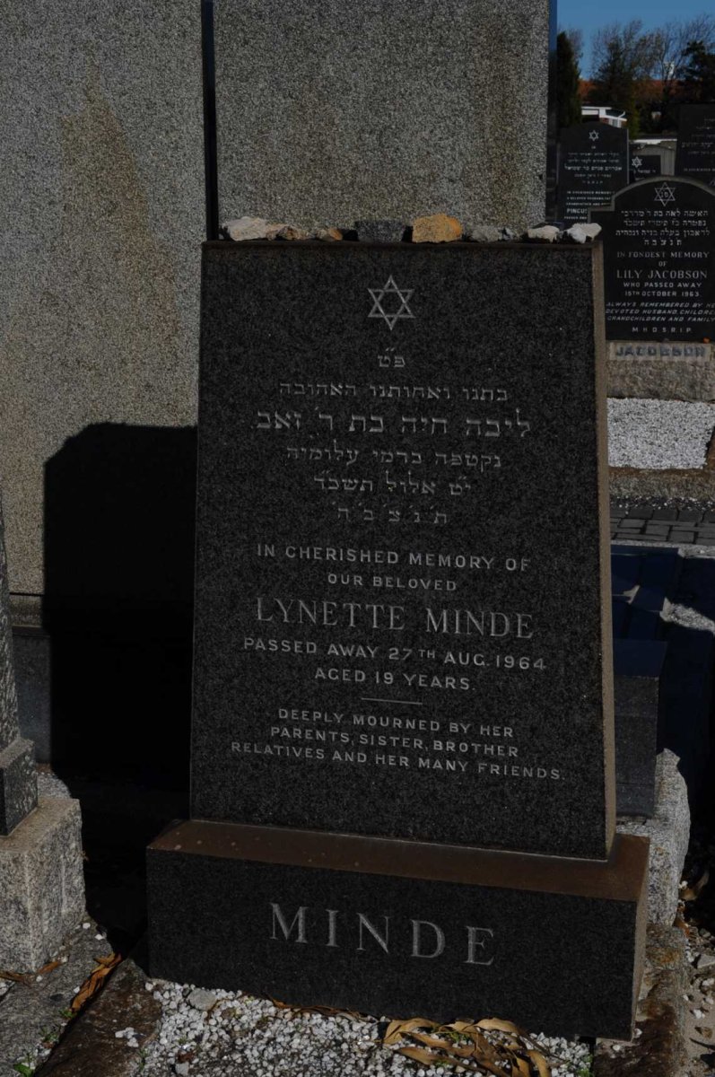 MINDE Lynette -1964