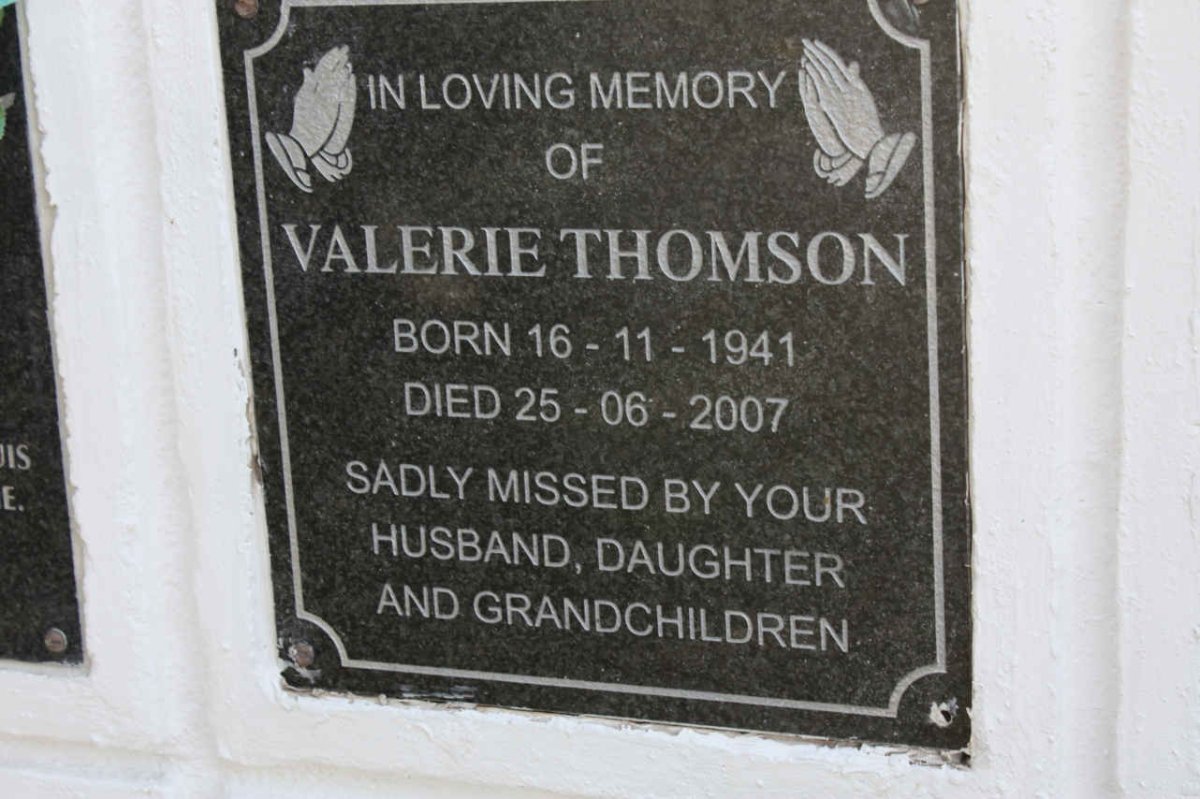 THOMSON Valerie 1941-2007