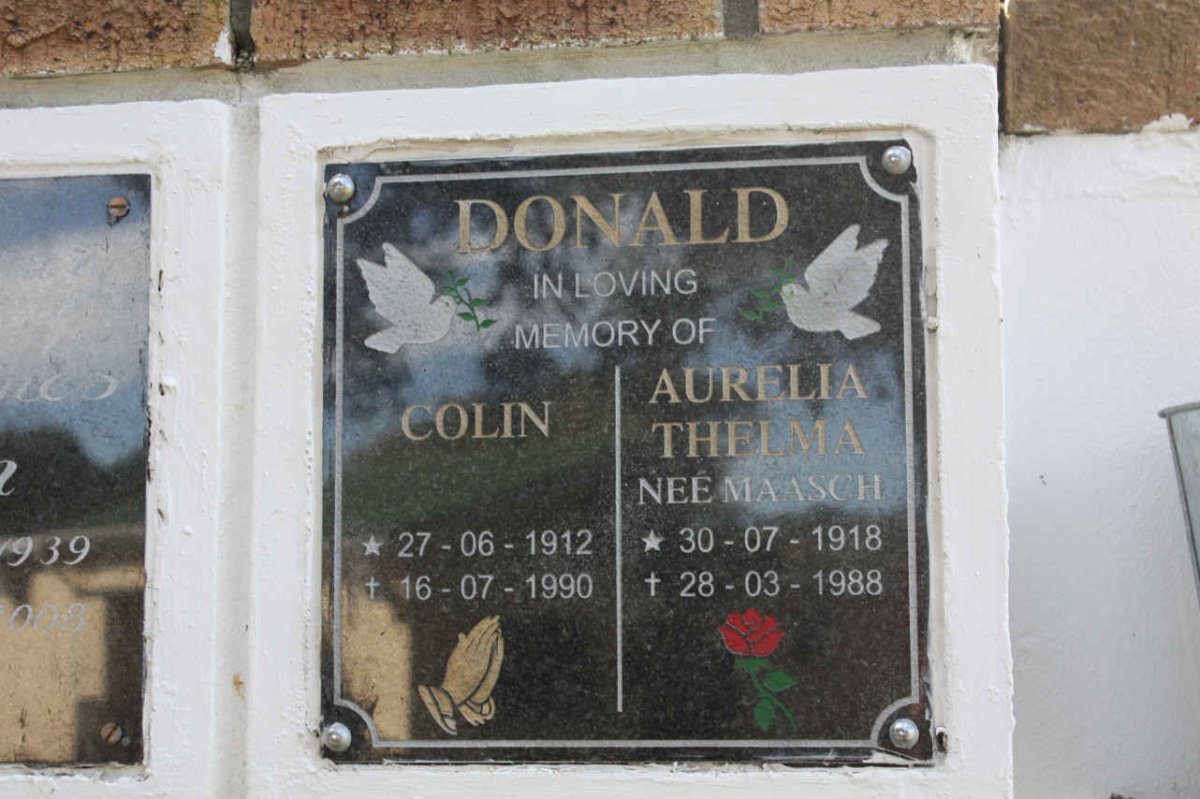 DONALD Colin 1912-1990 &amp; Aurelia Thelma MAACH 1918-1988