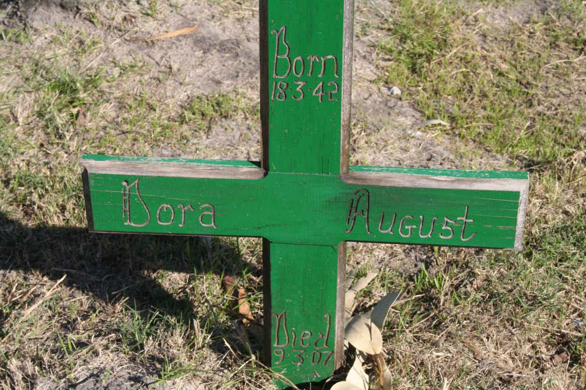 AUGUST Dora 1942-2007
