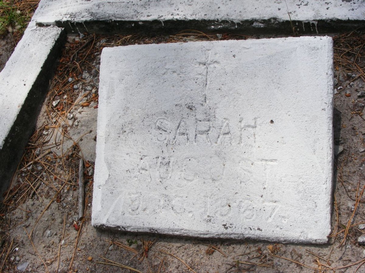 AUGUST Sarah -1967
