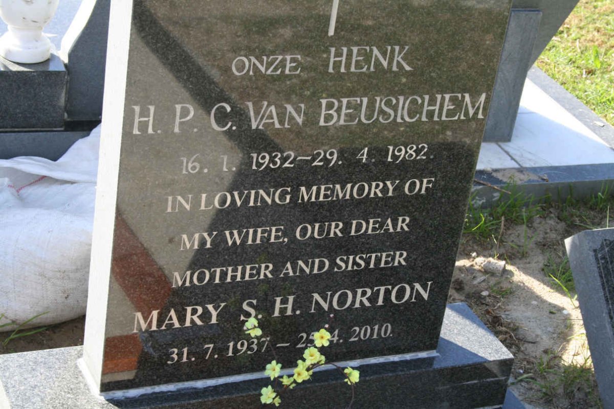 BEUSICHEM H.P.C., van 1932-1982 :: NORTON Mary S.H. 1937-2010