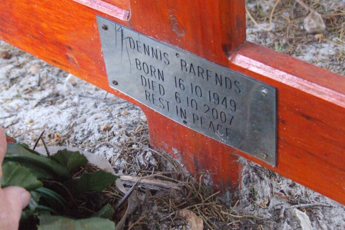 BARENDS Dennis 1949-2007