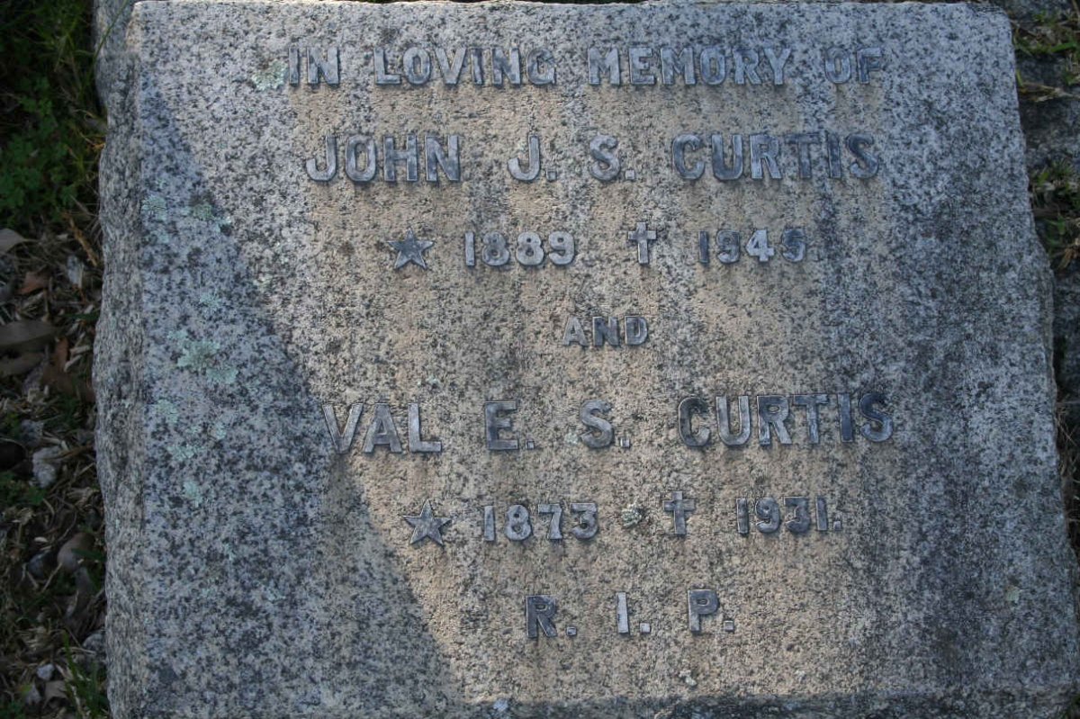 CURTIS John J.S. 1889-1948 :: CURTIS Val E.S. 1873-1931