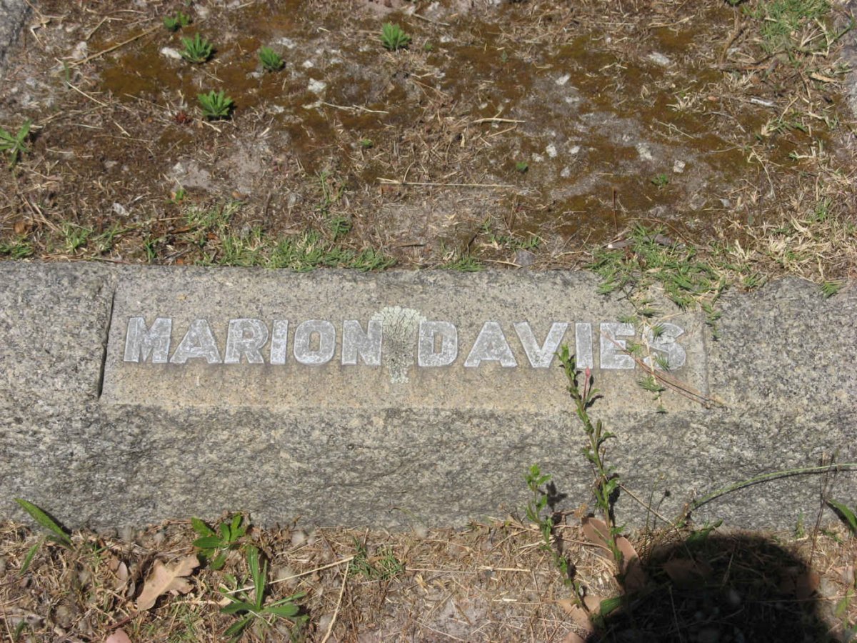 DAVIES Marion