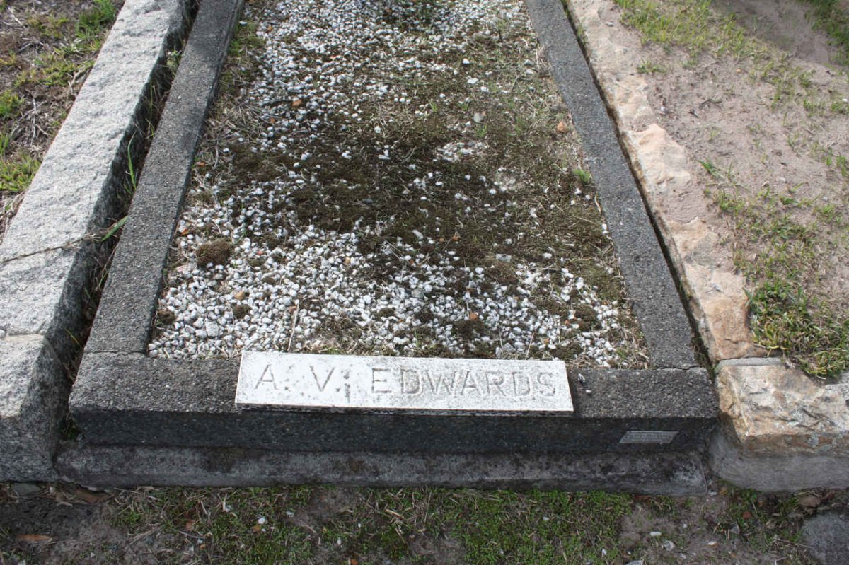 EDWARDS A.V.