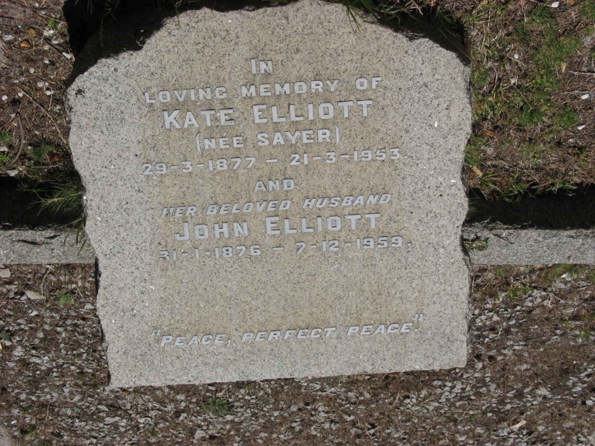ELLIOTT John 1876-1959 &amp; Kate SAYER 1877-1953