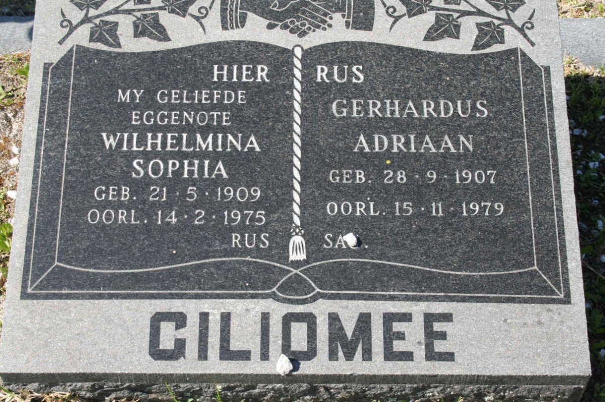 GILIOMEE Gerhardus Adriaan 1907-1979 &amp; Wilhelmina Sophia 1909-1975