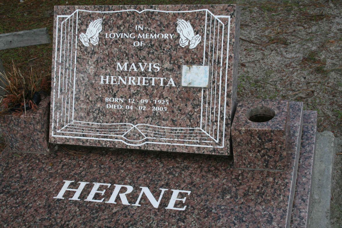 HERNE Mavis Henrietta 1925-2005