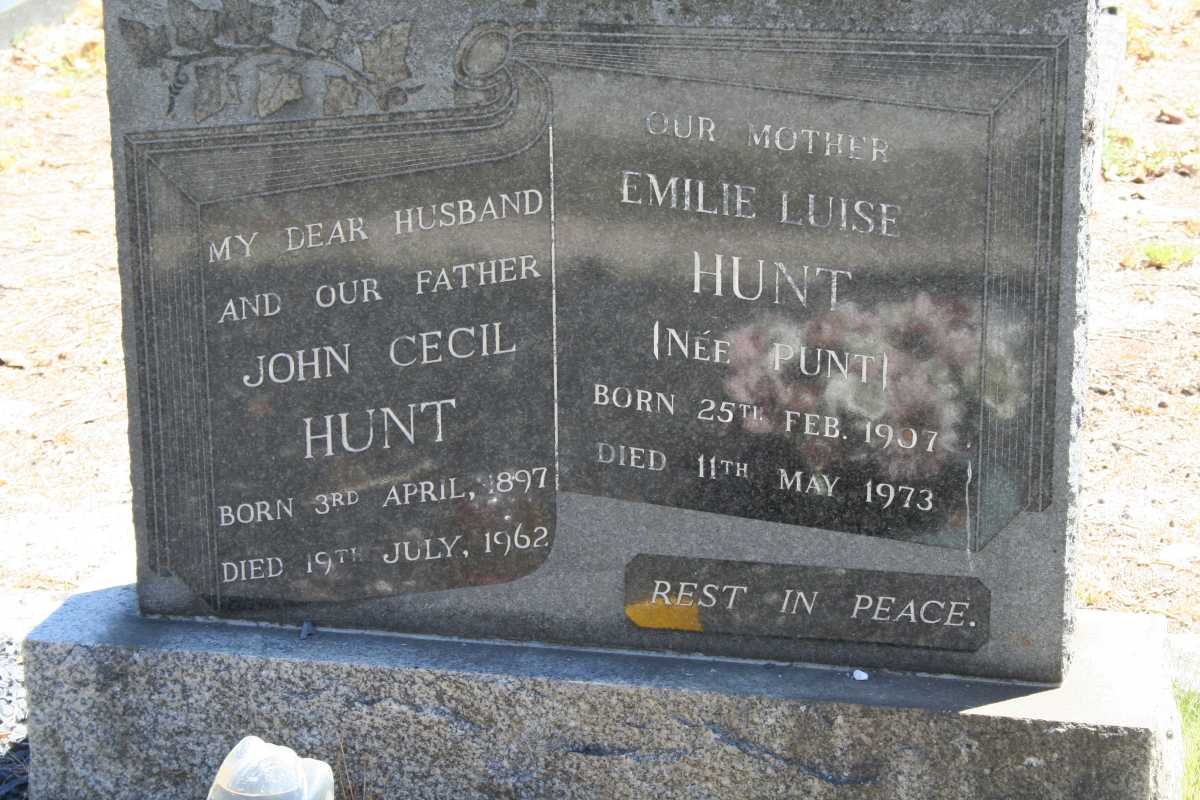 HUNT John Cecil 1897-1962 &amp; Emilie Luise PUNT 1907-1973