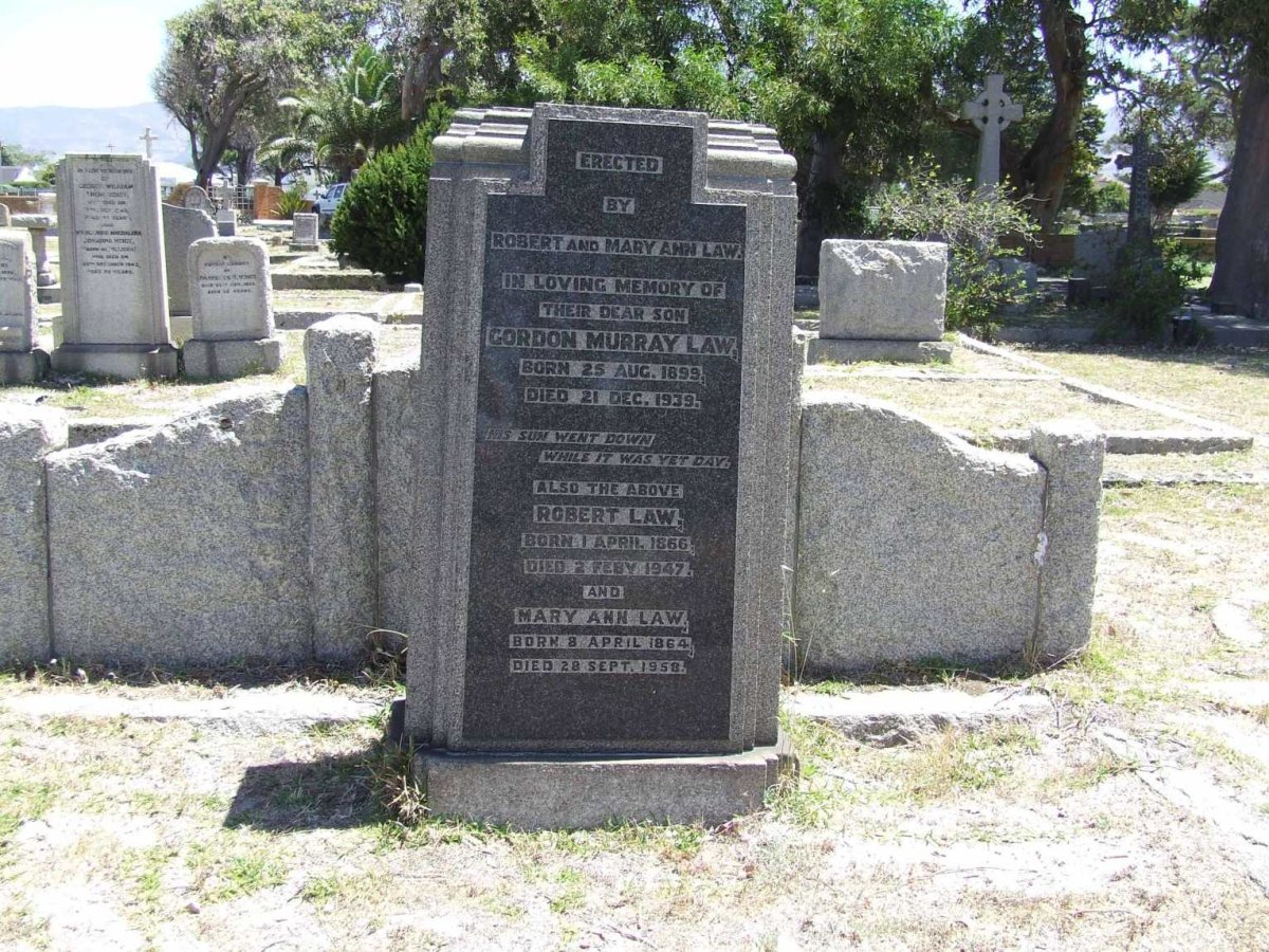 LAW Robert 1866-1947 &amp; Mary Ann 1864-1958 :: LAW Gordon Murray 1899-1939