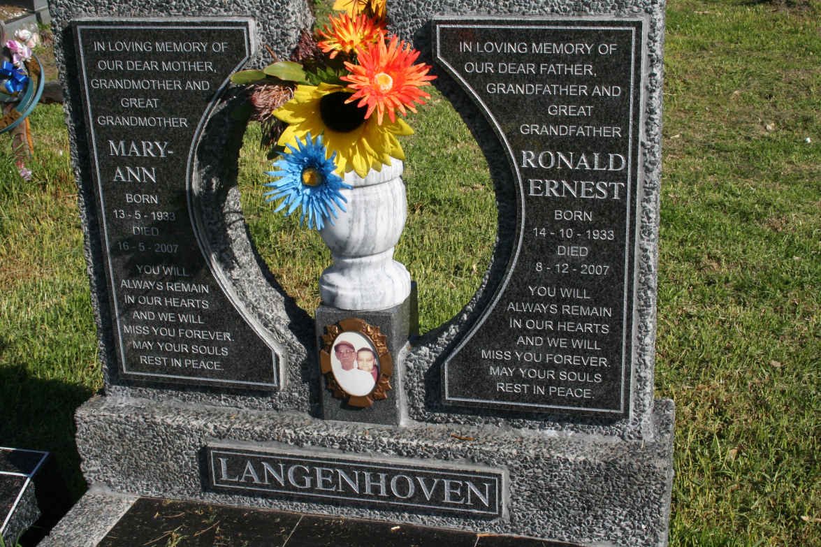 LANGENHOVEN Ronald Ernest 1933-2007 &amp; Mary-Ann 1933-2007