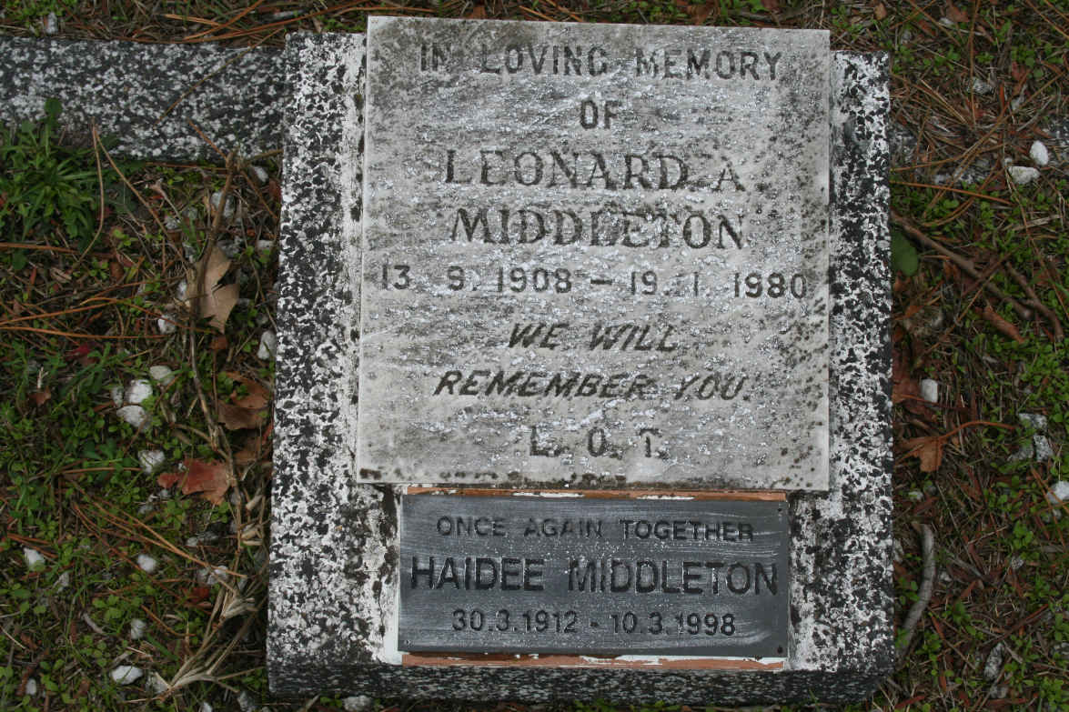 MIDDLETON Leonard A. 1908-1980 & Haidee 1912-1988