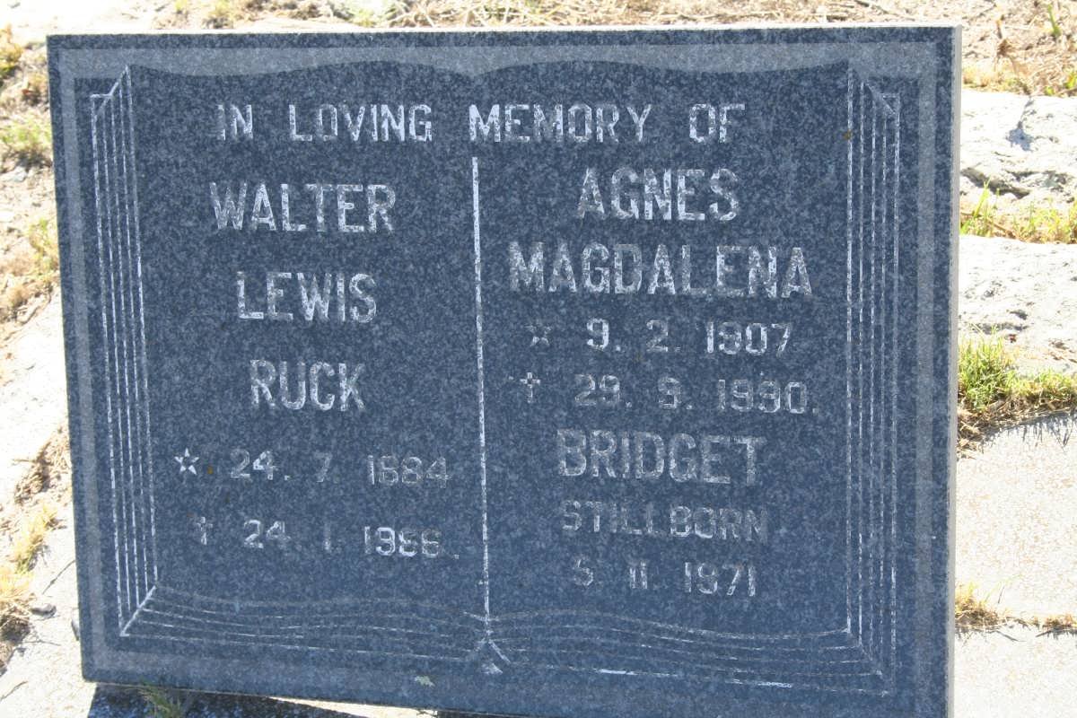 RUCK Walter Lewis 1884-19?6 &amp; Agnes Magdalena 1907-1990 :: RUCK Bridget -1971