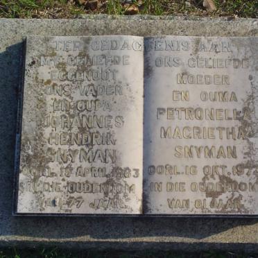 SNYMAN Johannes Hendrik -1963 &amp; Petronella Magrietha -1973