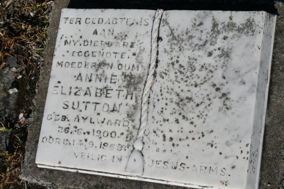 SUTTON Annie Elizabeth nee AYLWARD 1900-1969