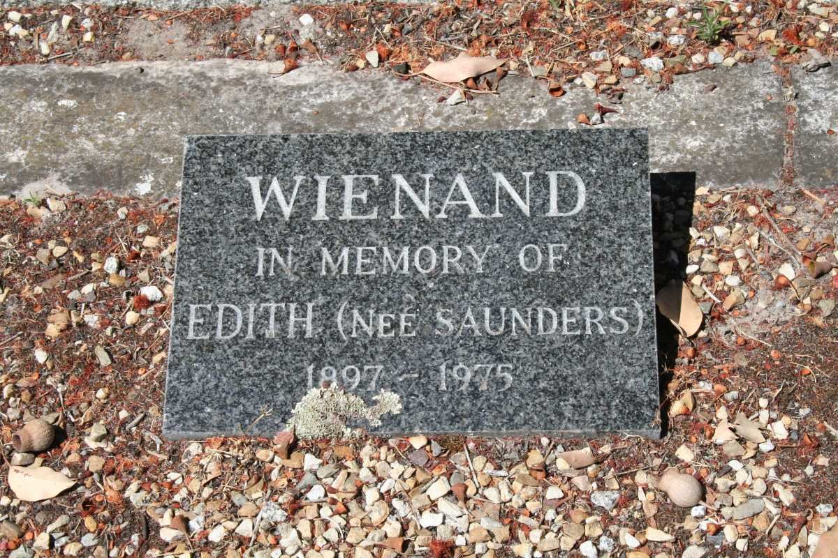 WIENAND Edith nee SAUNDERS 1897-1975