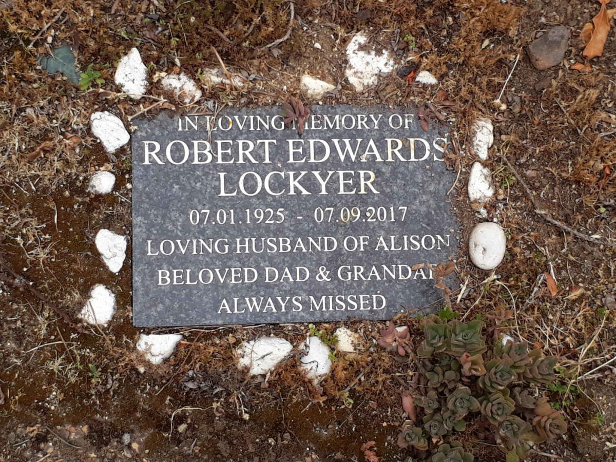 LOCKYER Robert Edwards 1925-2017