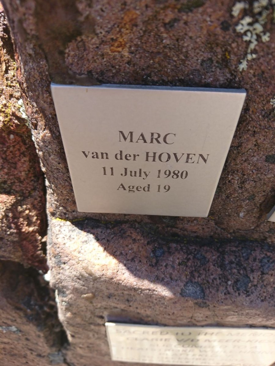 HOVEN Marc, van der -1980