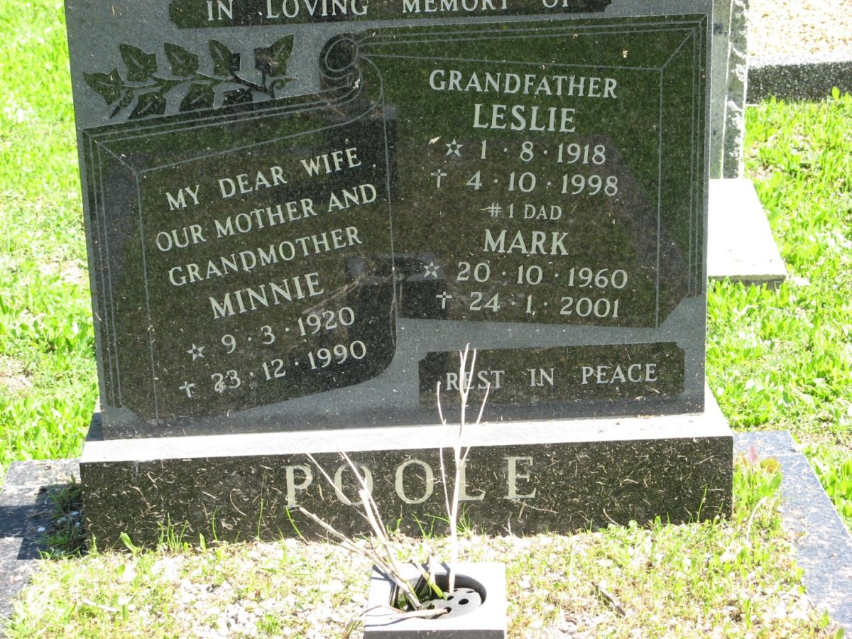 POOLE Leslie 1918-1998 Minnie 1920-1990 :: POOLE Mark 1960-2001