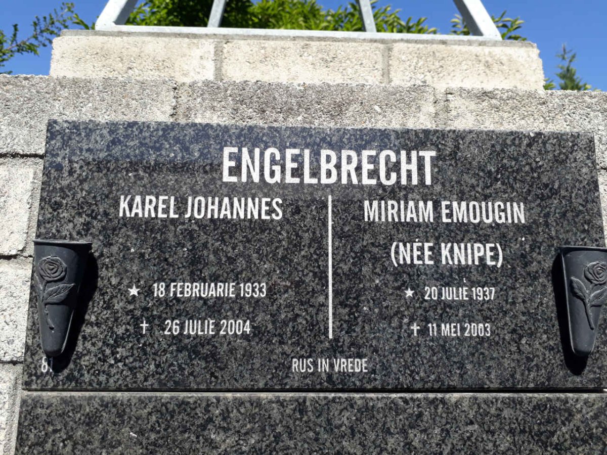 ENGELBRECHT Karel Johannes 1933-2004 &amp; Miriam Emougin KNIPE 1937-2003