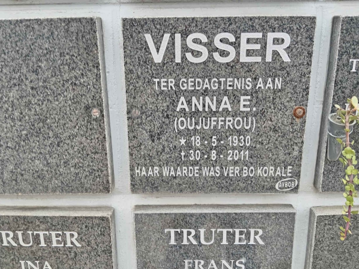 VISSER Anna E. 1930-2011