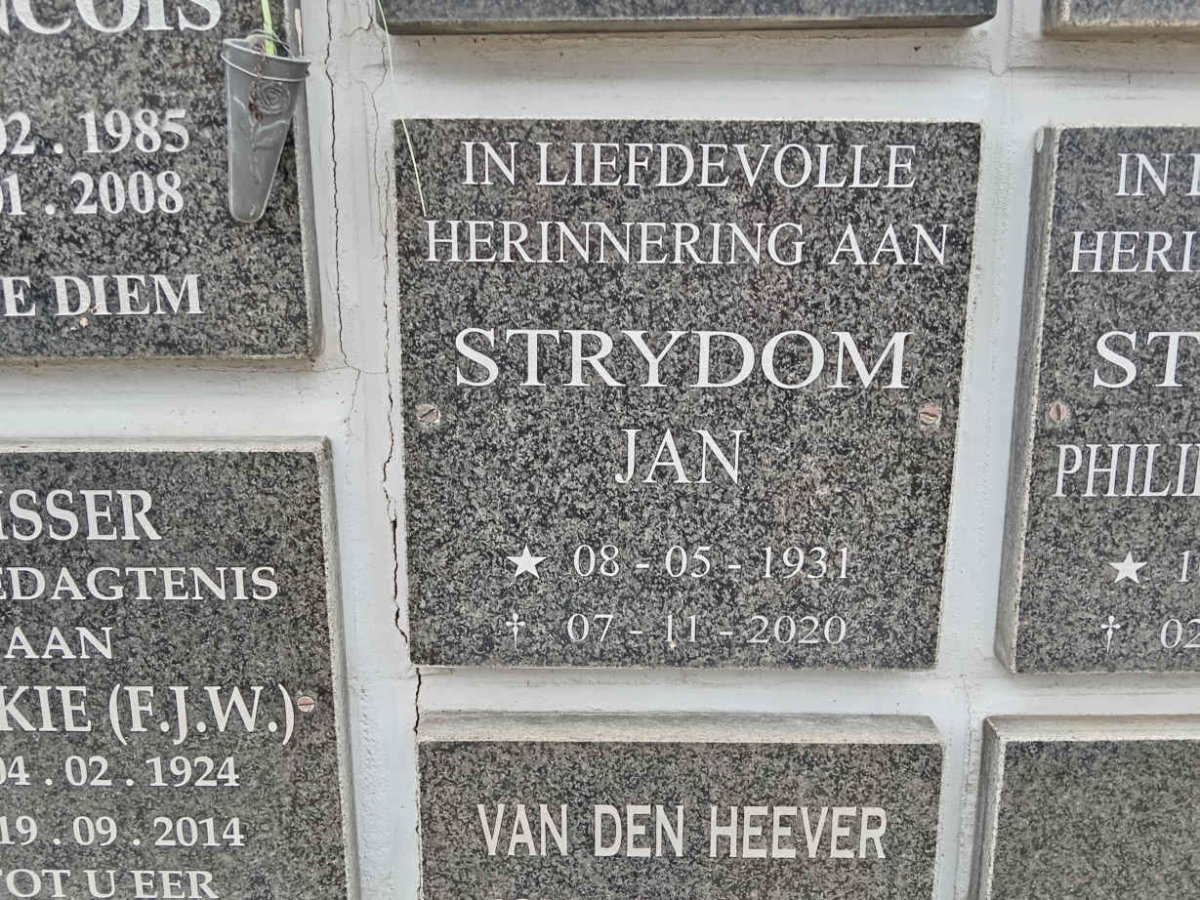 STRYDOM Jan 1931-2020