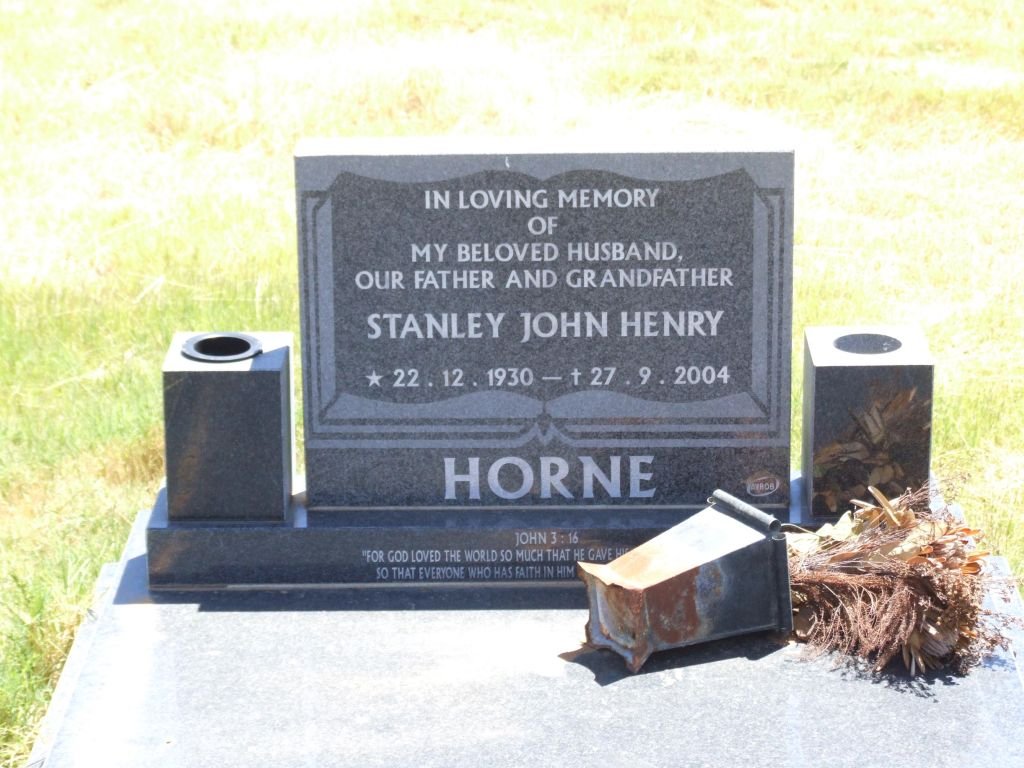 HORNE Stanley John Henry 1930-2004
