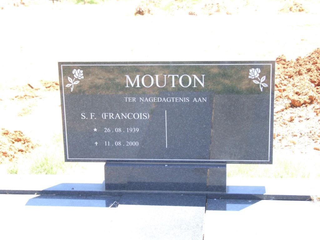 MOUTON S.F. 1939-2000