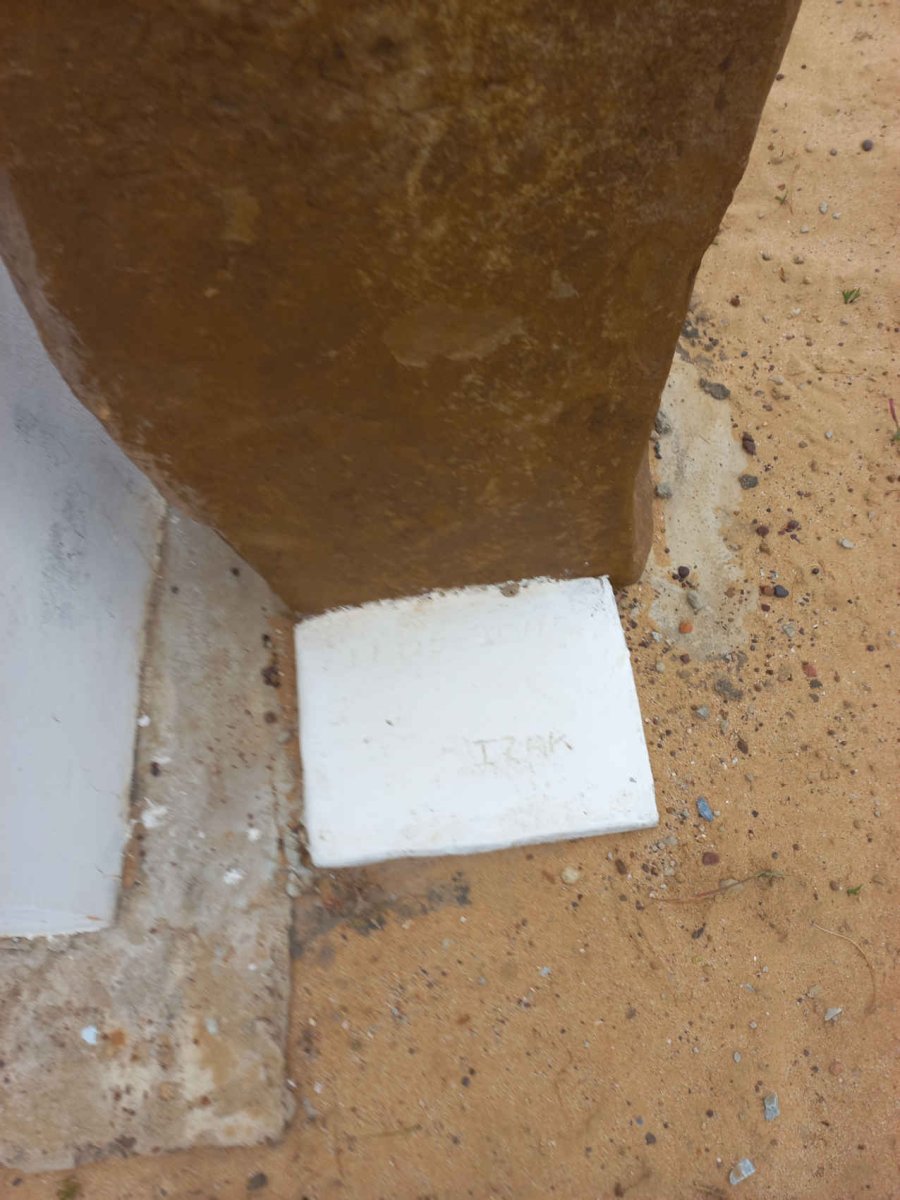 ? Izak ?