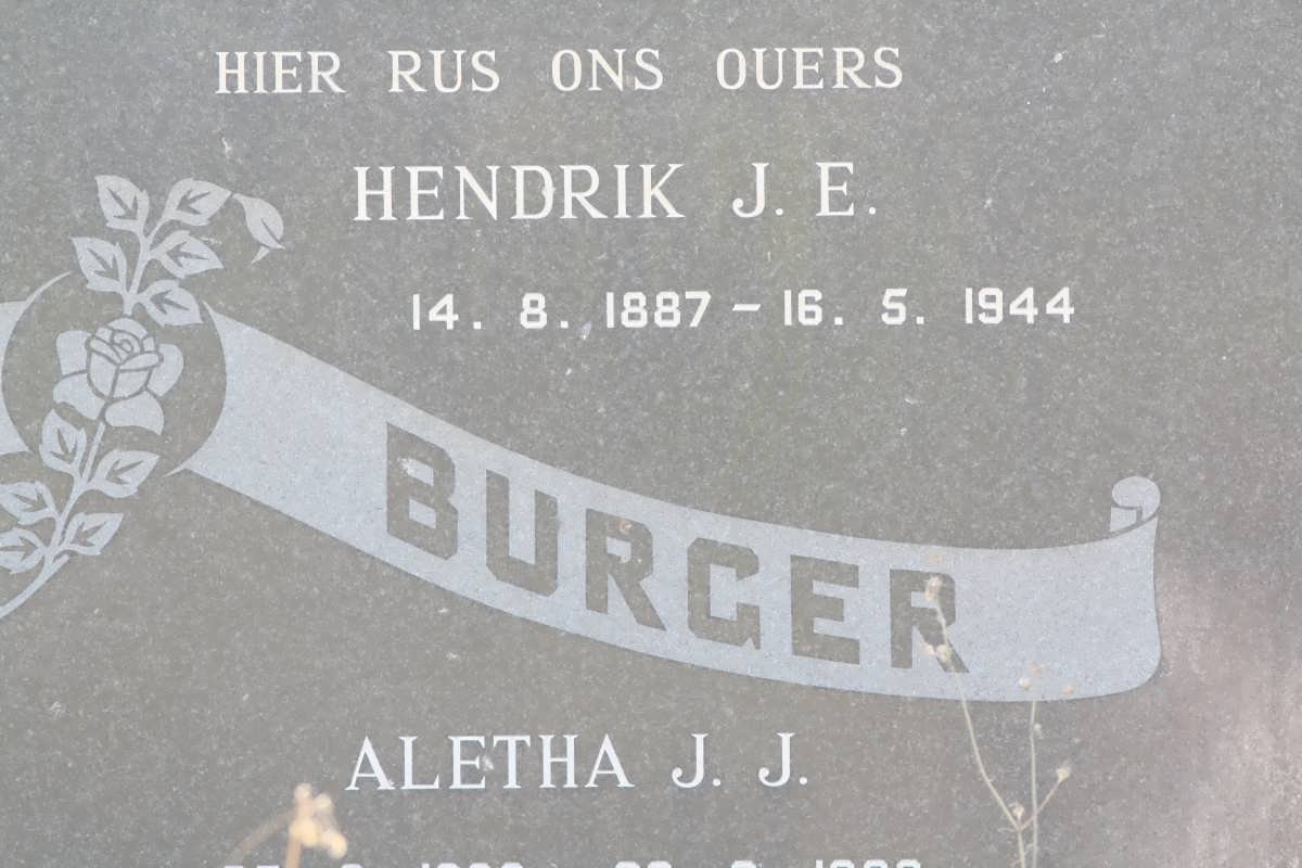BURGER Hendrik J.E. 1887-1944 &amp; Aletha J.J. 1888-1960
