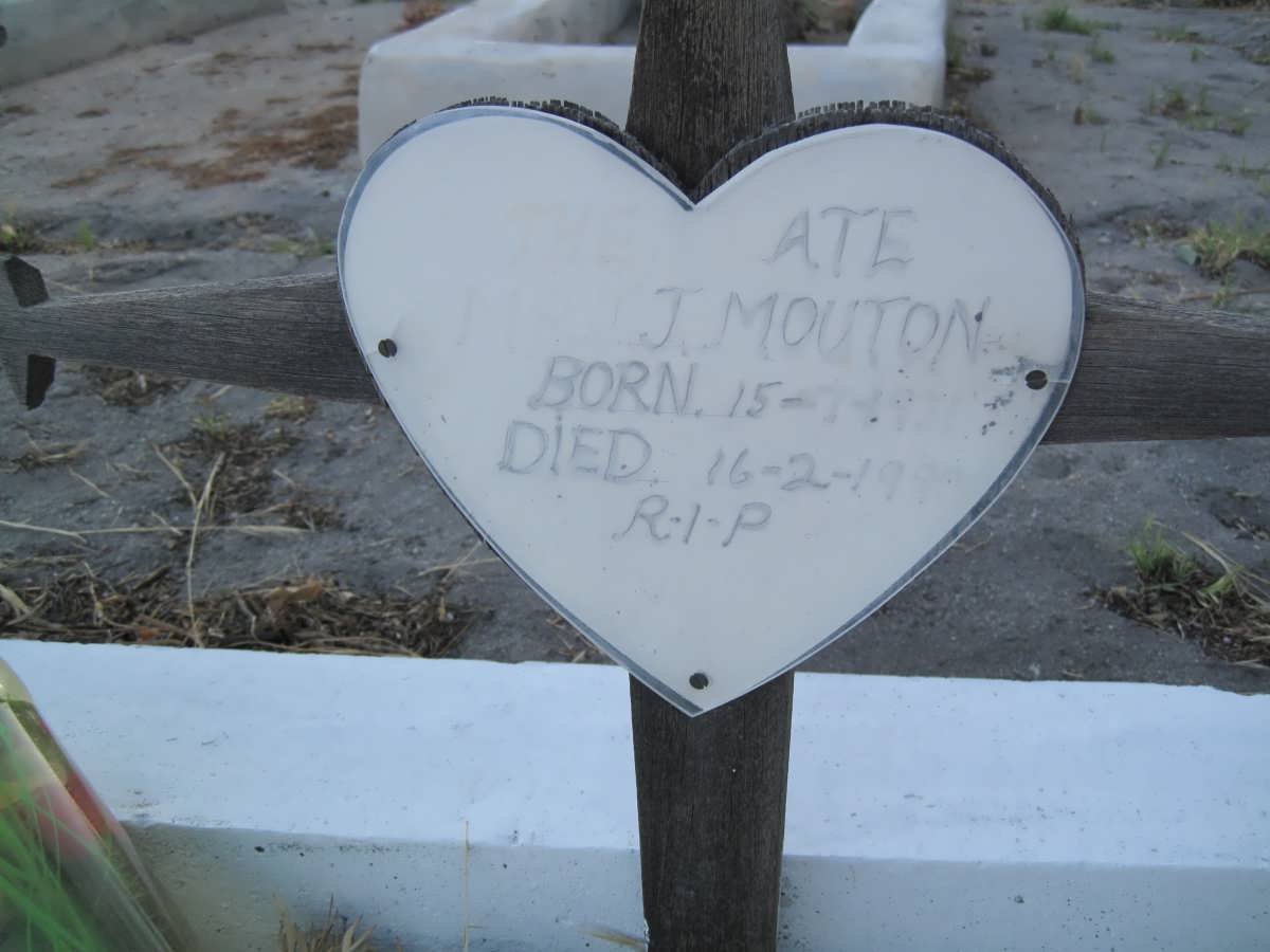 MOUTON J. ?-19??