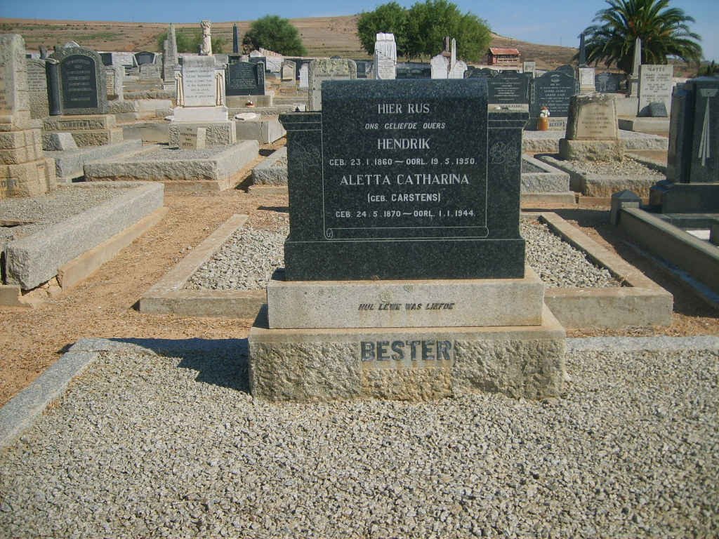 BESTER Hendrik 1860-1950 &amp; Aletta Catharina CARSTENS 1870-1944