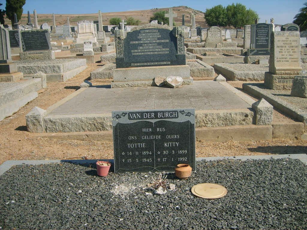 BURGH Tottie, van der 1894-1945 &amp; Kitty 1899-1992