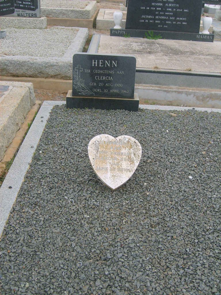 HENN Clerica 1920-1962 - other headstone illegible