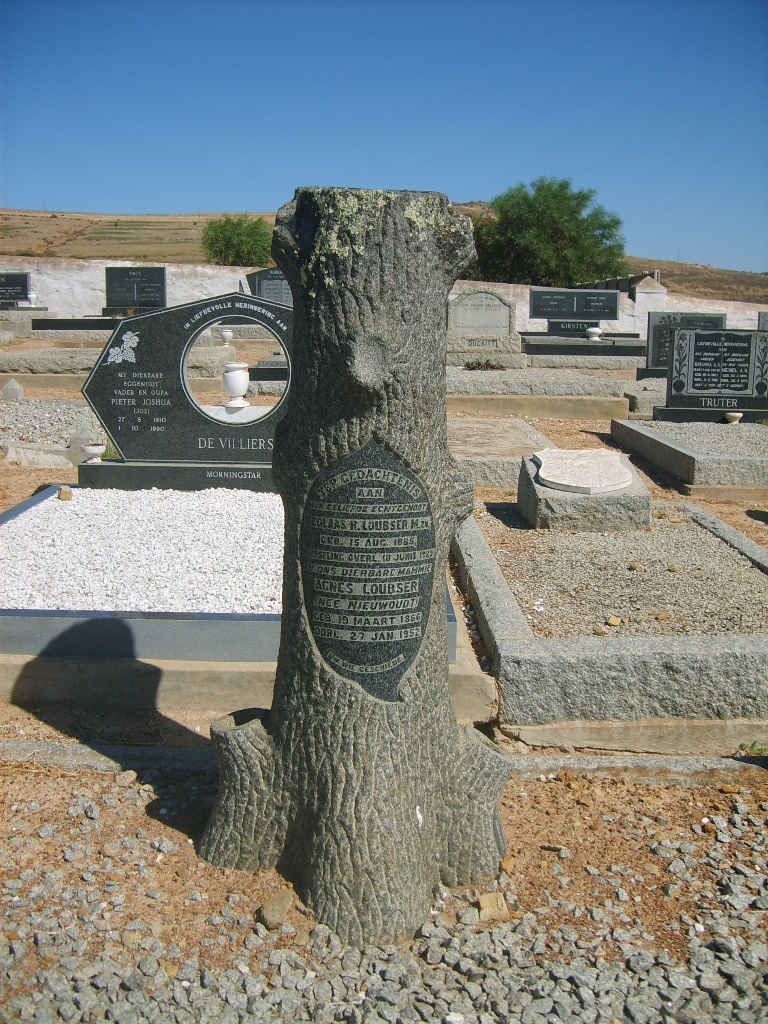 LOUBSER Nicolaas H. 18??-19?? &amp; Agnes NIEUWOUDT 1864-1952