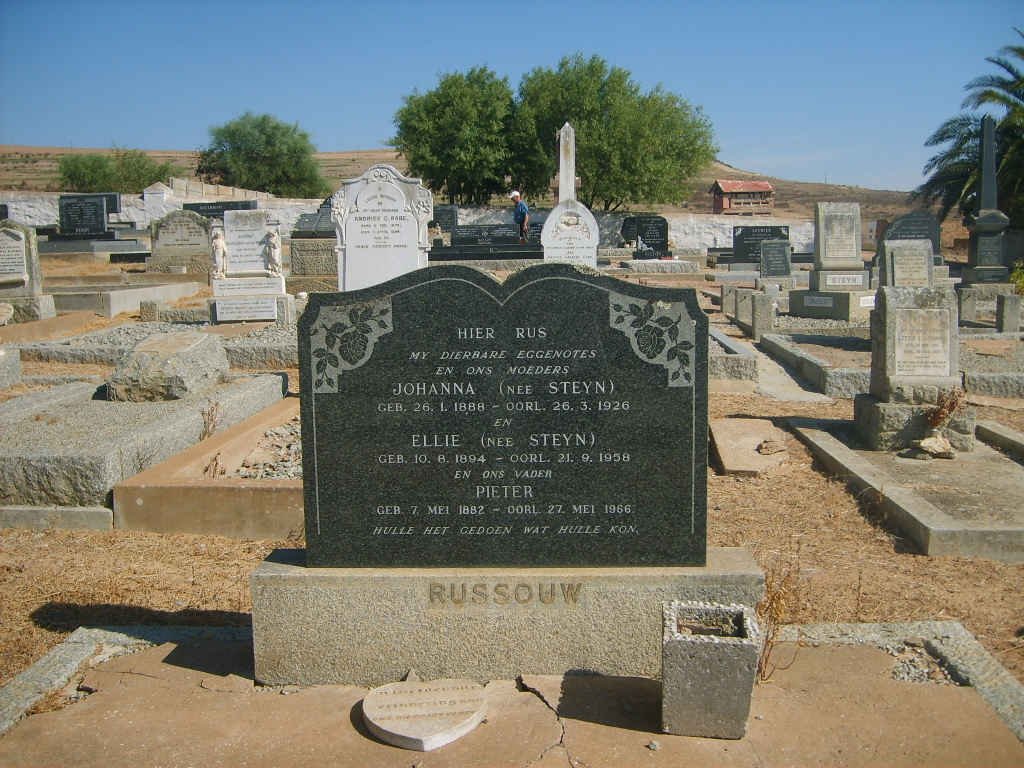 RUSSOUW Pieter 1882-1966 &amp; Johanna STEYN 1888-1926 &amp; Ellie STEYN 1894-1958