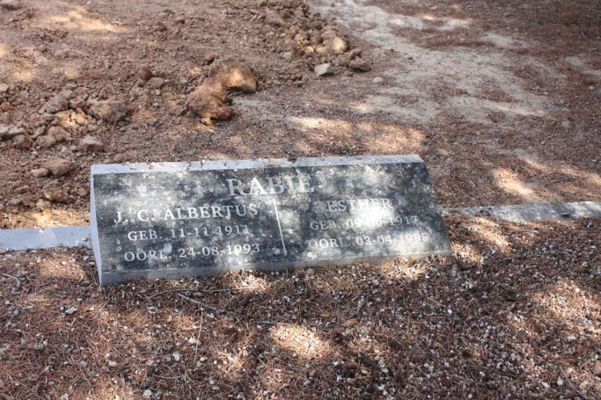 RABIE J.C. Albertus 1911-1993 &amp; Esther 1917-1995