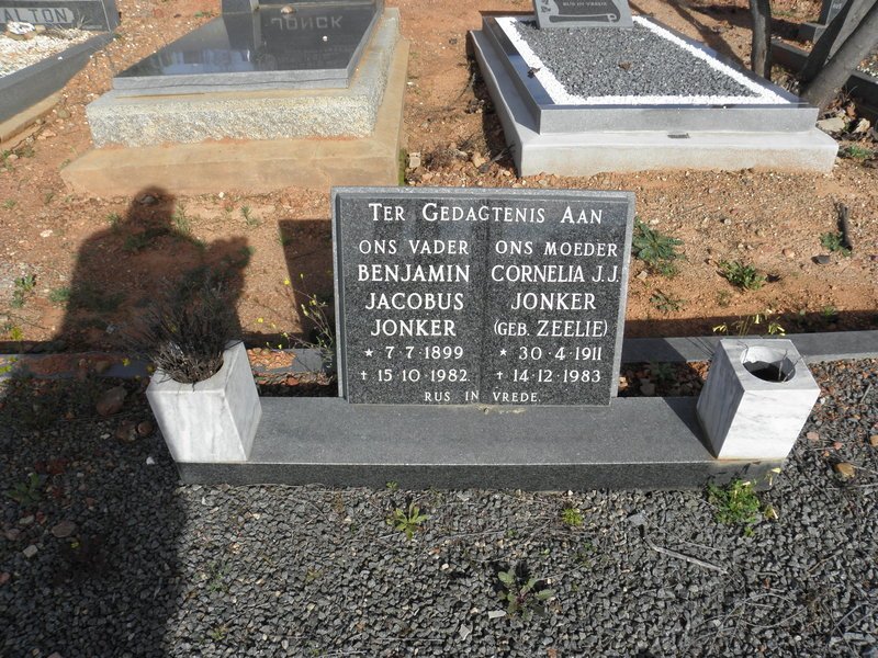 JONKER Benjamin Jacobus 1899-1982 &amp; Cornelia J.J. ZEELIE 1911-1983