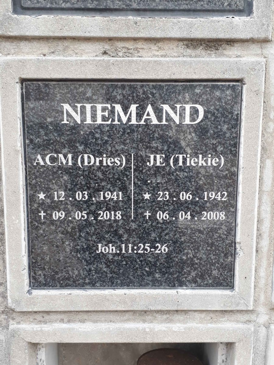 NIEMAND A.C.M. 1941-2018 &amp; J.E. 1942-2008