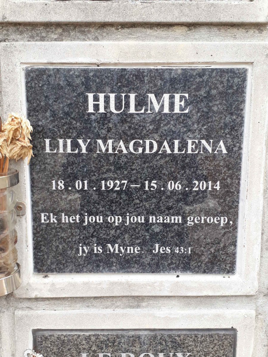HULME Lily Magdalena 1927-2014